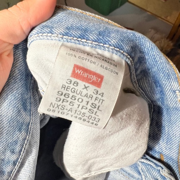 Vintage Wrangler Distressed Bleach Light Wash High Waisted Denim Jeans 38x34 Men - Picture 3 of 10